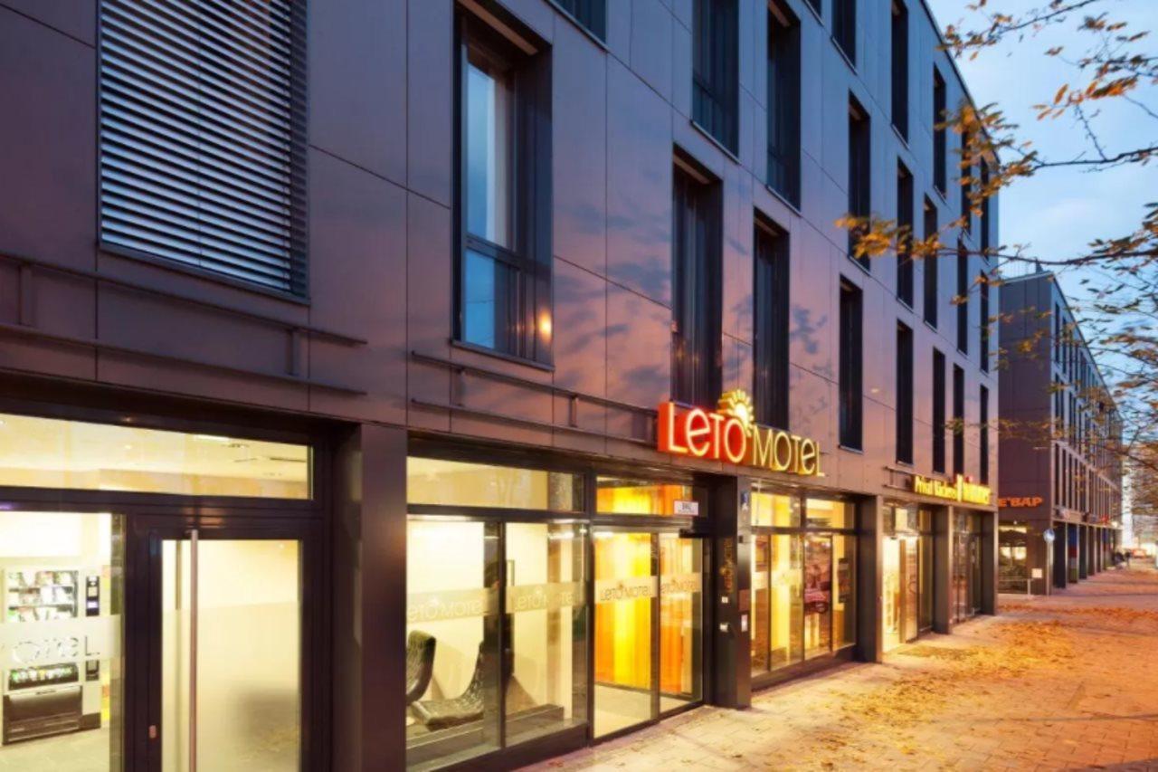 B&B Hotel Muenchen-Moosach Εξωτερικό φωτογραφία