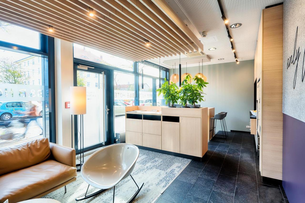 B&B Hotel Muenchen-Moosach Εξωτερικό φωτογραφία
