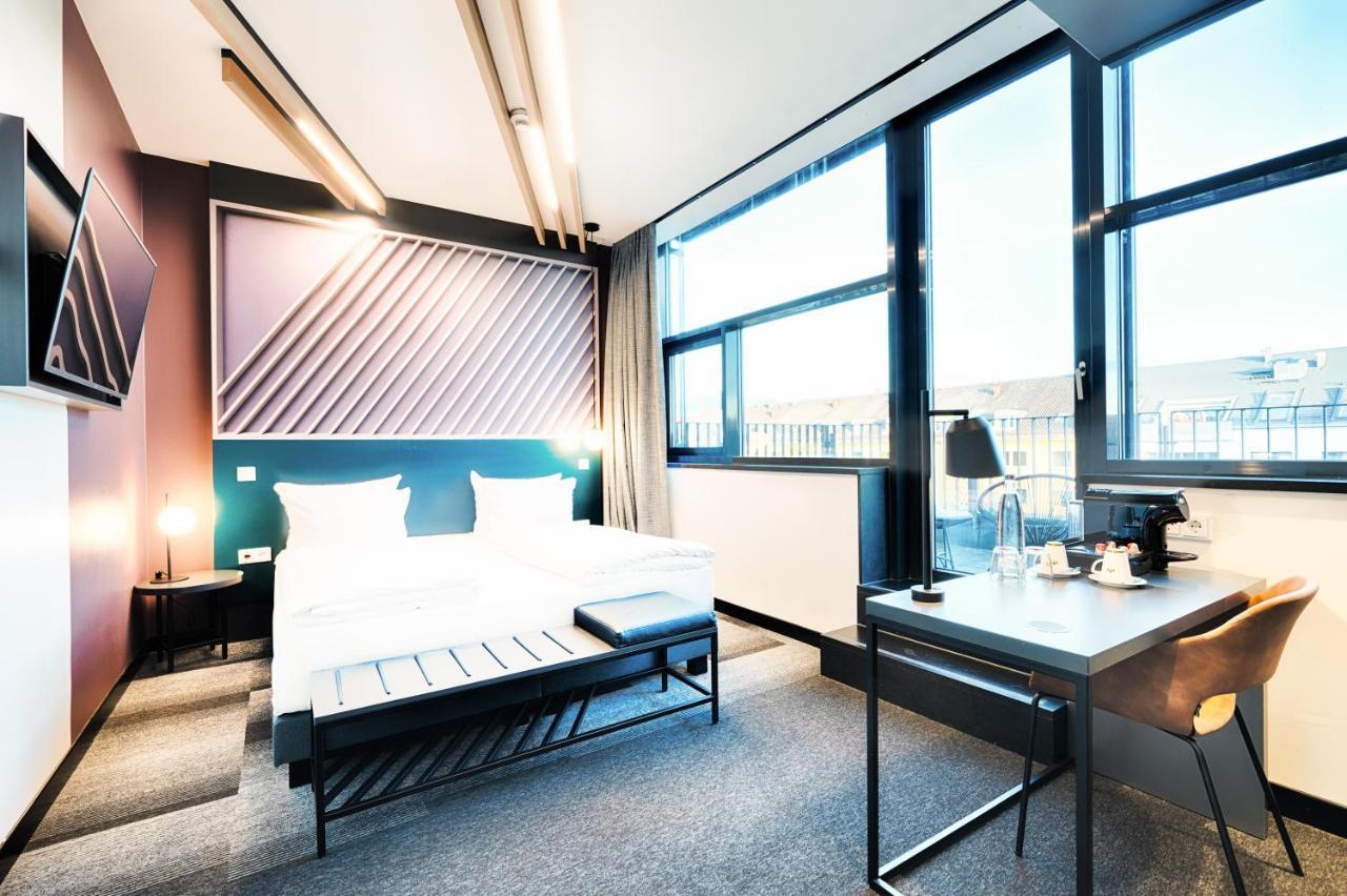 B&B Hotel Muenchen-Moosach Εξωτερικό φωτογραφία