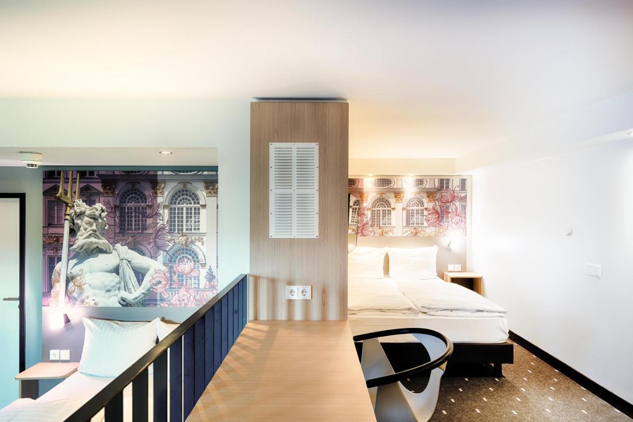 B&B Hotel Muenchen-Moosach Εξωτερικό φωτογραφία