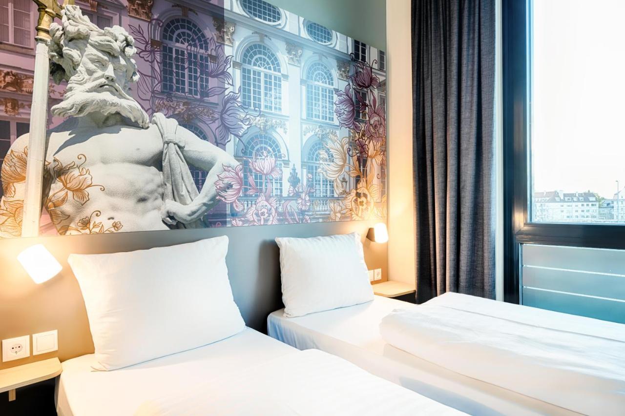 B&B Hotel Muenchen-Moosach Εξωτερικό φωτογραφία